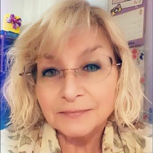 Meet your Posher, Diane (new & not sure what I’m doing yet)